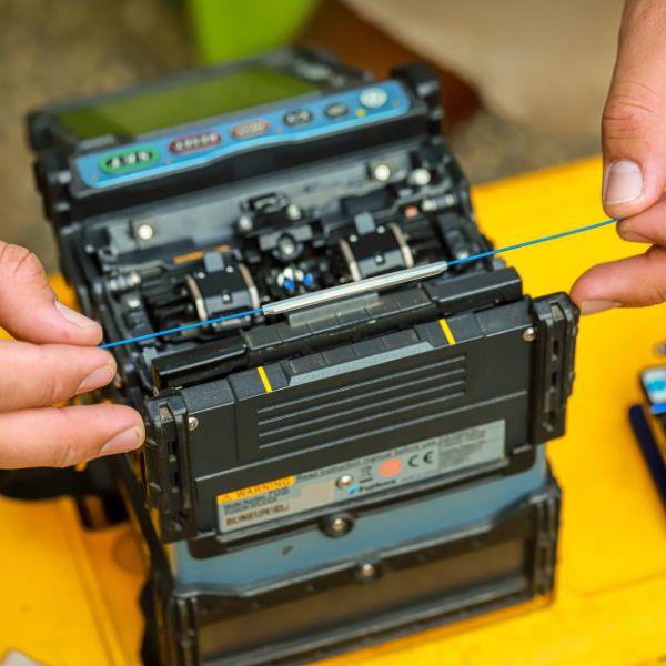 What is a Fiber Optic Splicer? 